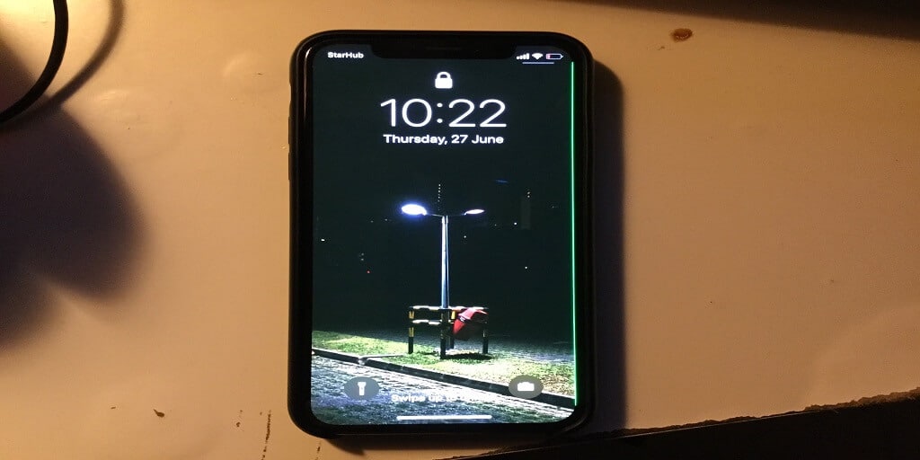 Green line issue on iPhone X