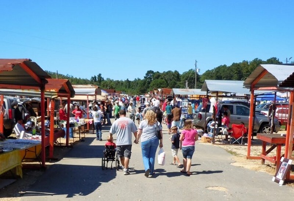 Flea Market at the Moreland Avenue SE in Atlanta