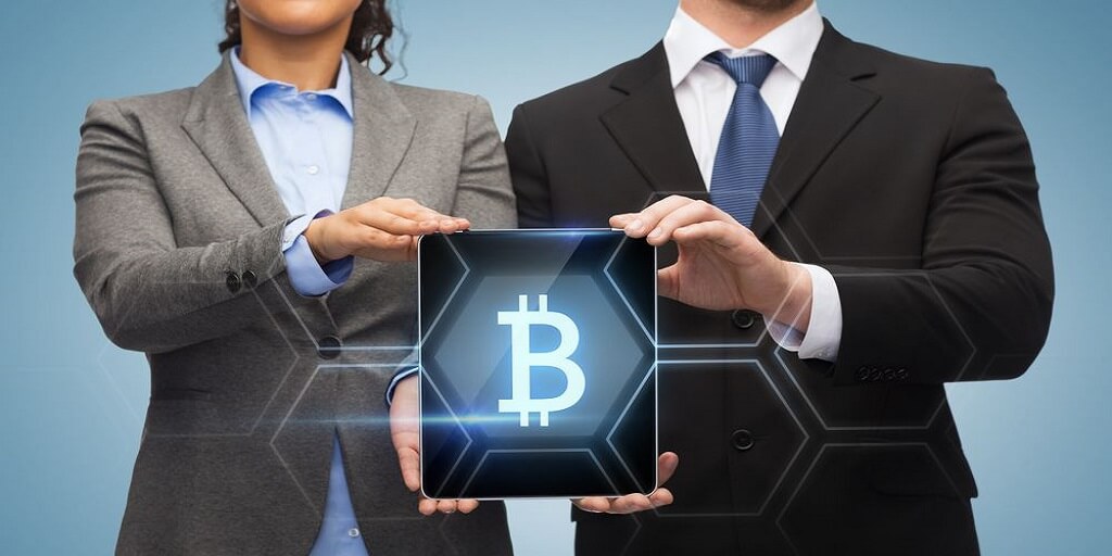 How Does Using Bitcoin Enhances Customer Experiences?