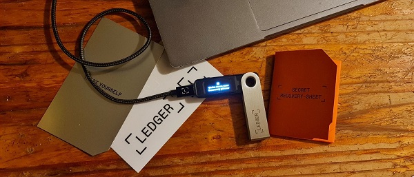 Positives and Negatives of Ledger Nano S