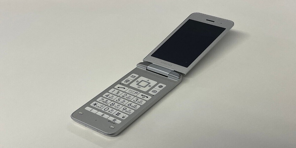 Kyocera 902KC Flip Phone